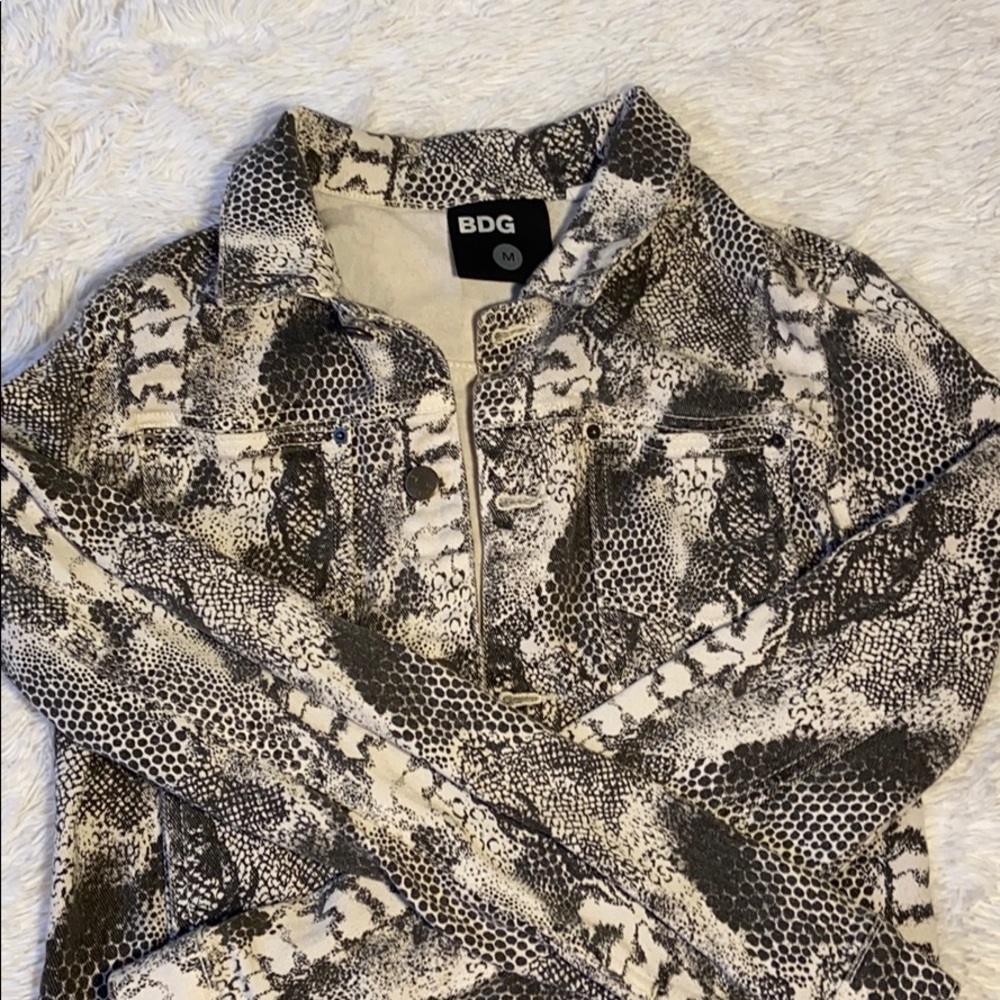 Cropped BDG Snakeskin Black and White Jean Jacket